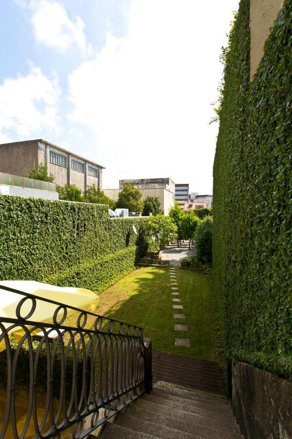 Boutique Rentals- Hidden Garden Porto'S Downtown Extérieur photo